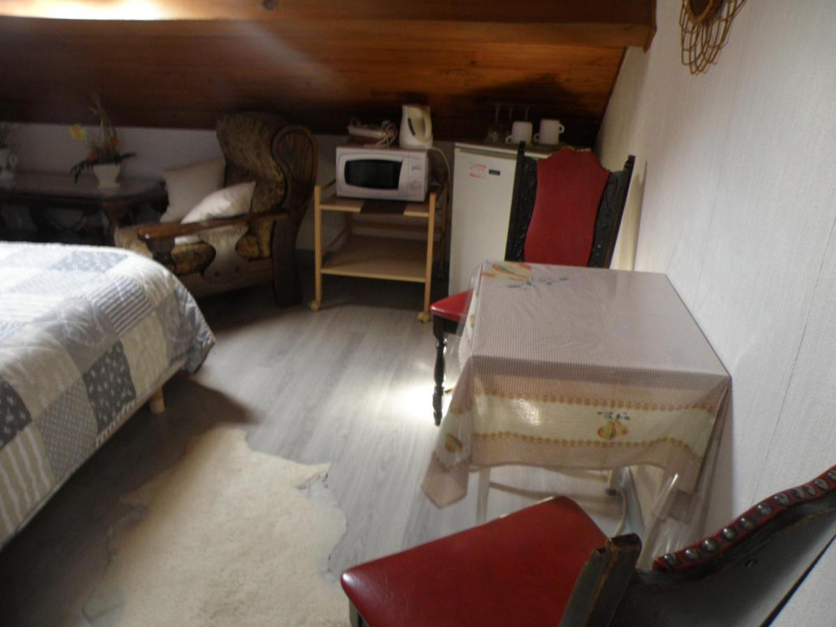 Chambres D'Hotes Le Pavillon Du Charme Cousances-les-Forges Екстериор снимка