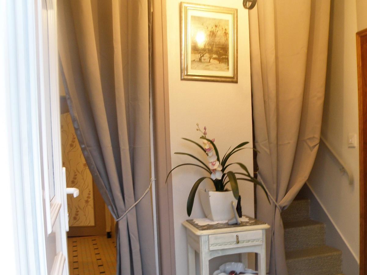 Chambres D'Hotes Le Pavillon Du Charme Cousances-les-Forges Екстериор снимка